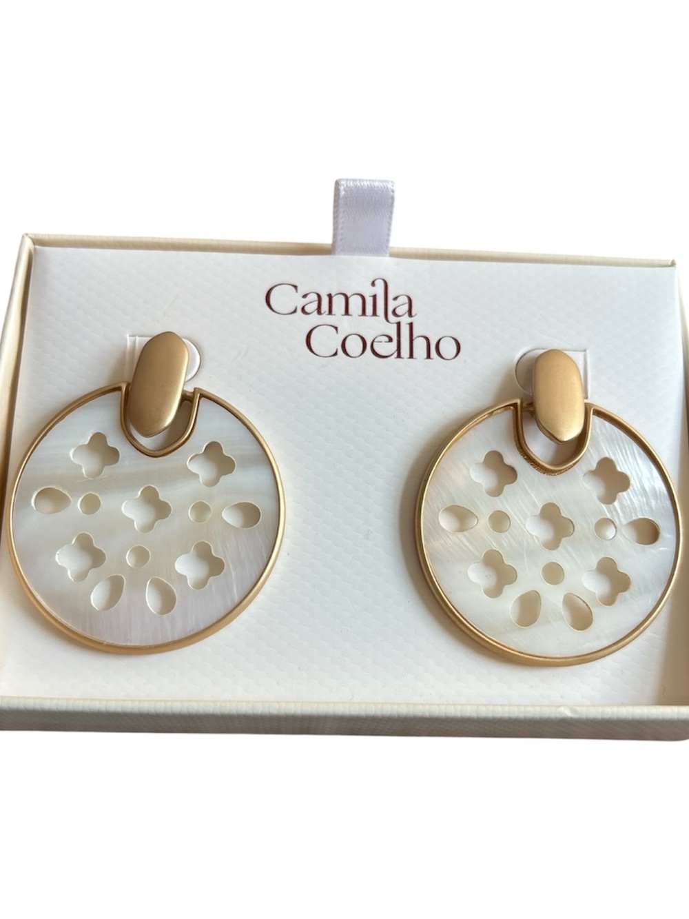 NWT Camila Coelho Mother of Pearl Large Disc Earrings